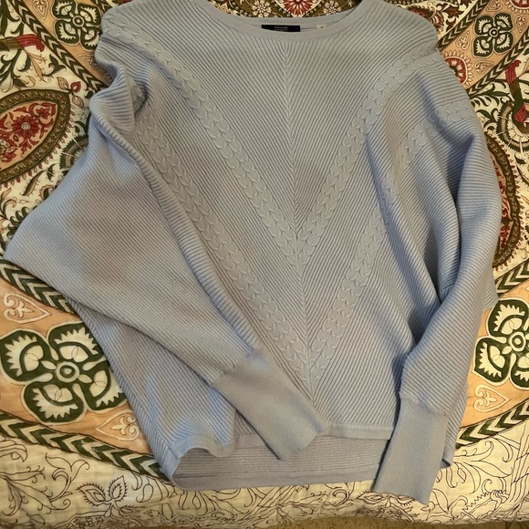 4 SWEATERS - Picture 4 of 4